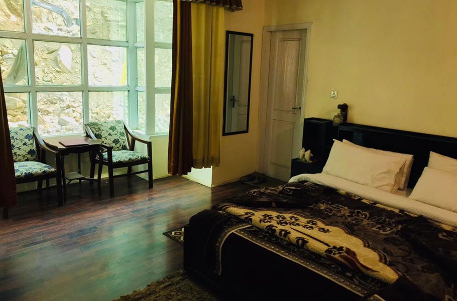 Deluxe—Parhena-Hotel