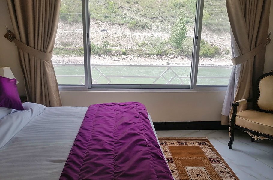 VIP-Executive-Rooms-Parhena-Cottages-1