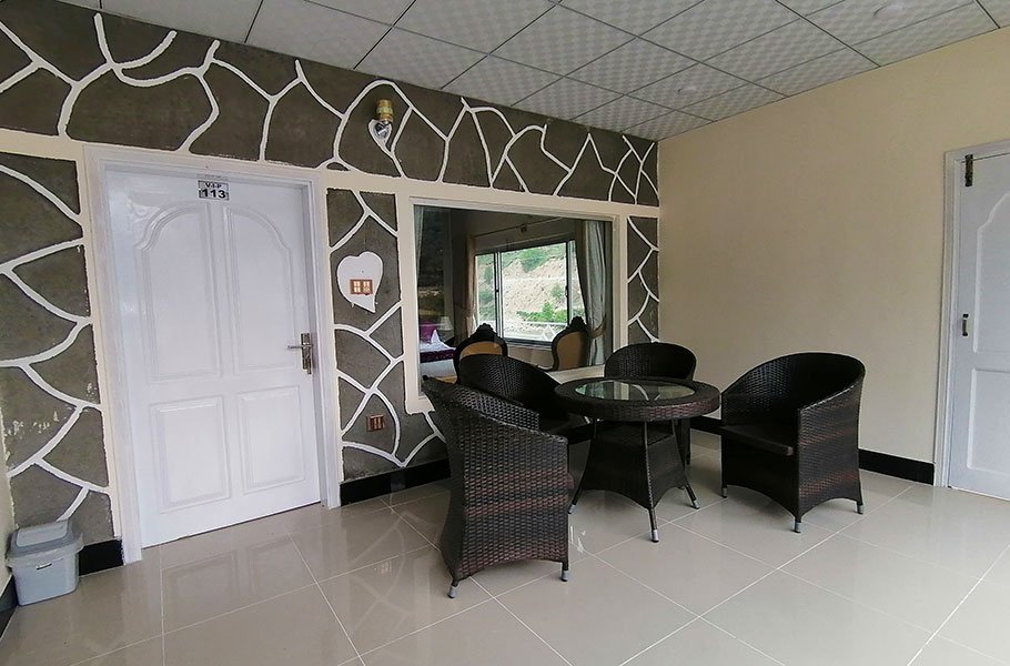 VIP-Executive-Rooms-Parhena-Cottages-3