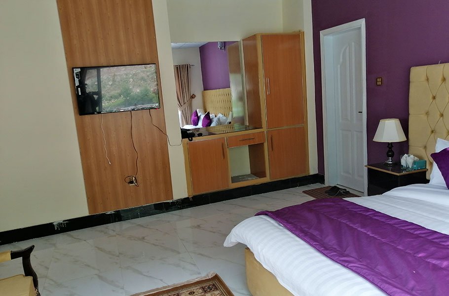 VIP-Suite-Rooms-Parhena-Cottages-3
