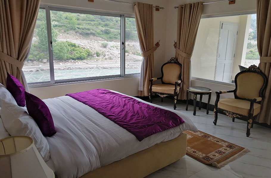 VIP-Suite-Rooms-Parhena-Cottages-4