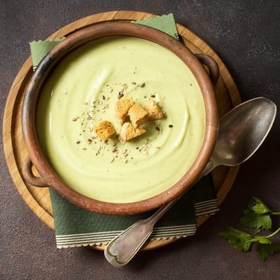 broccoli-soup-winter-food-with-croutons